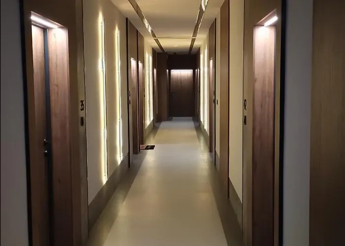 One-room Nyska Free Garage!!! ורוצלב