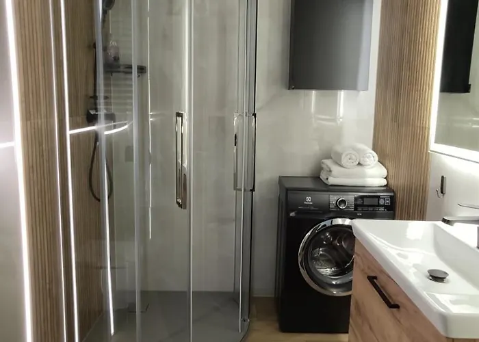 One-room Nyska Free Garage!!! דירה