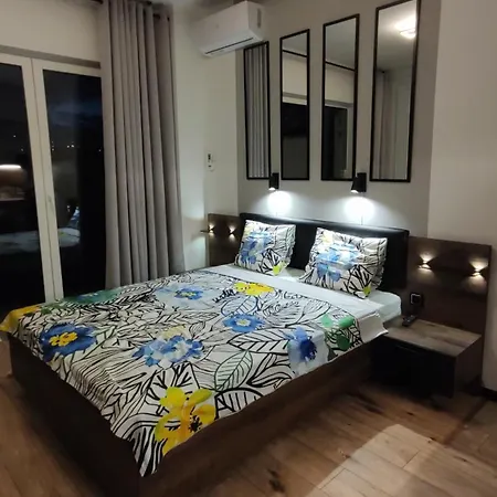 One-room Nyska Free Garage!!! Apartment *