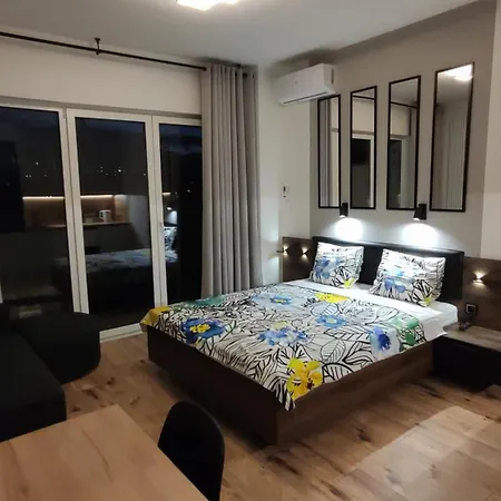 One-room Nyska Free Garage!!! Apartment *