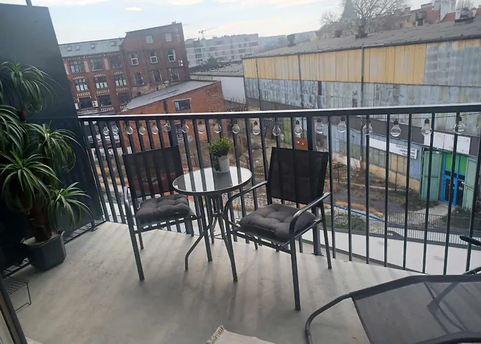 One-room Nyska Free Garage!!! Appartement